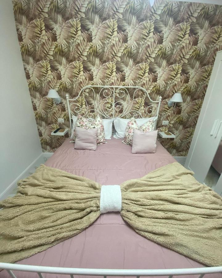 B&B Carme ナポリ エクステリア 写真